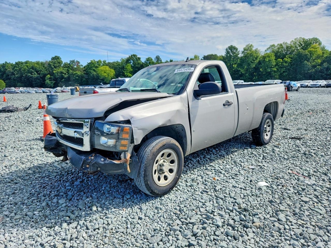 منظر 2007 CHEVROLET SILVERADO C1500، زاوية 1