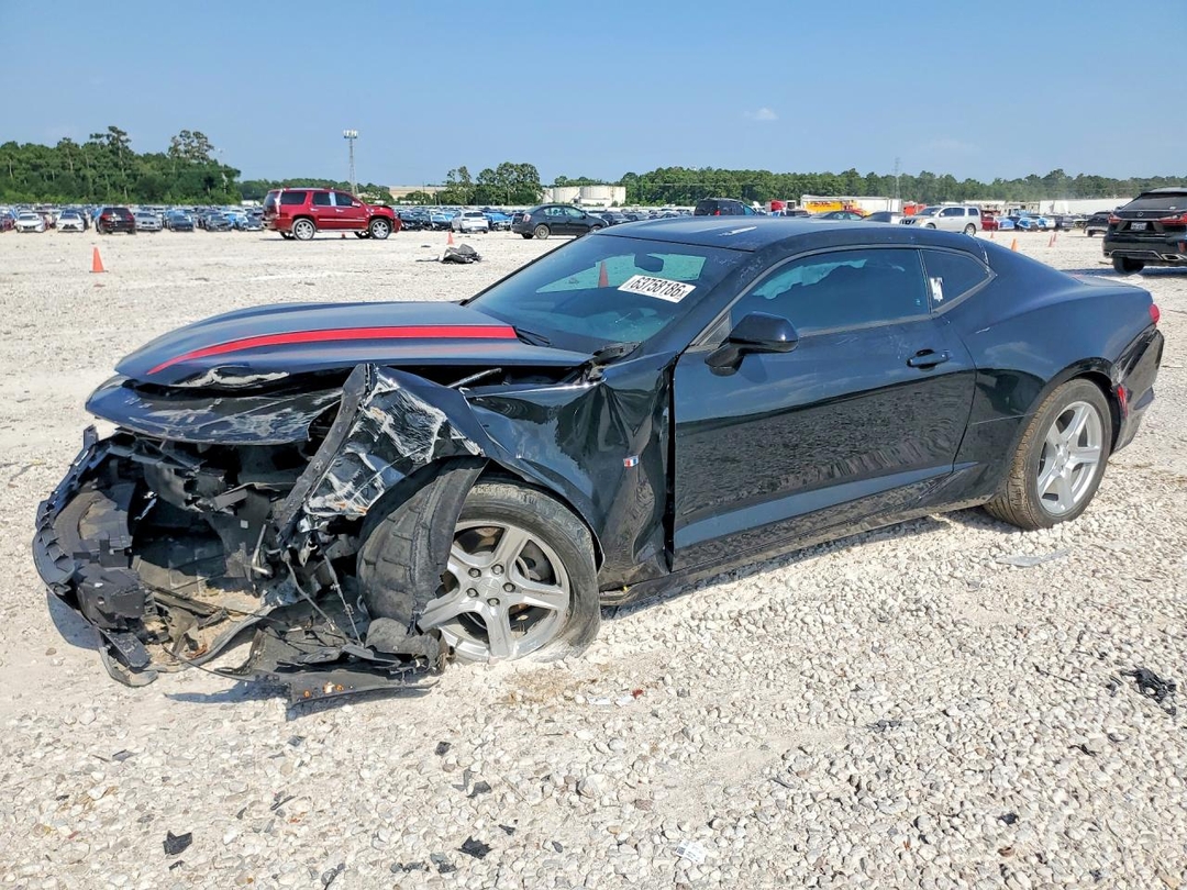 Вид 2024 CHEVROLET CAMARO LS, угол 1