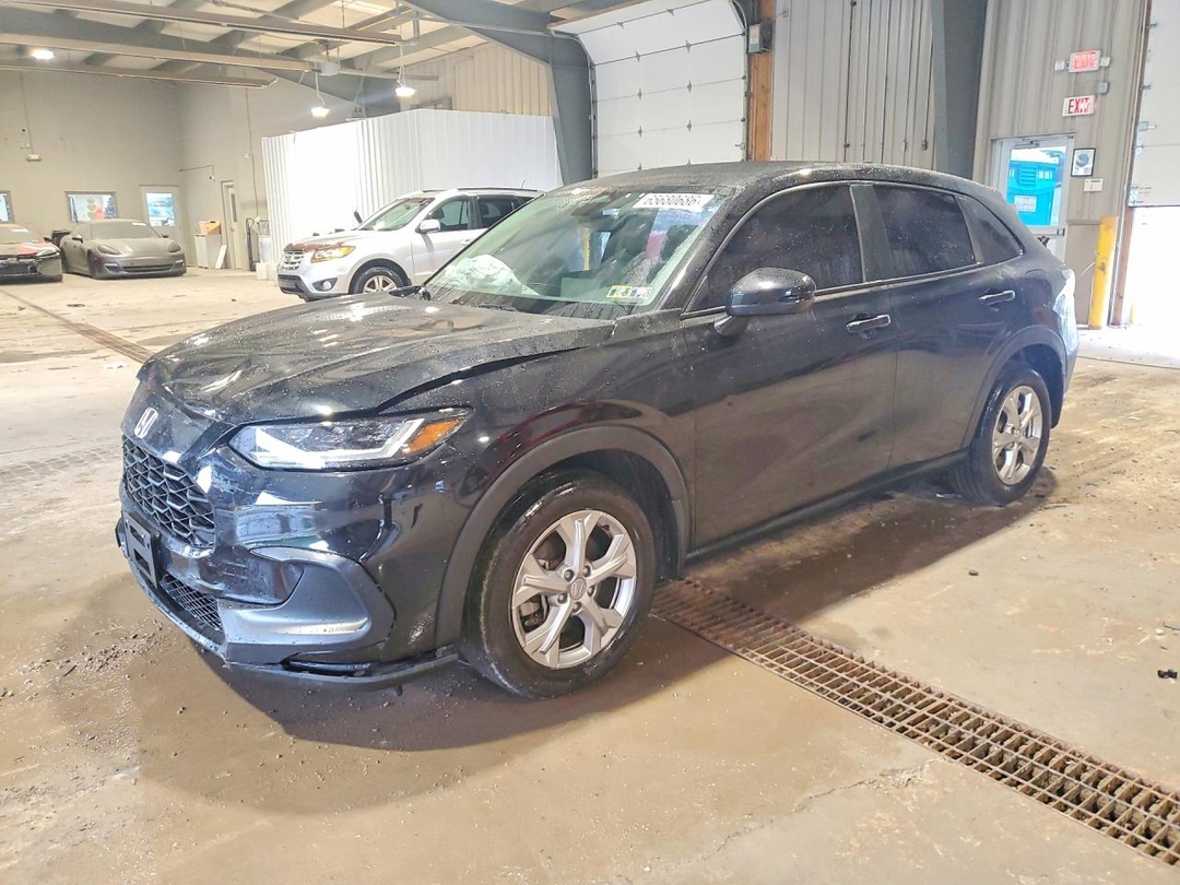 2025 HONDA HR-V LX view, angle 1