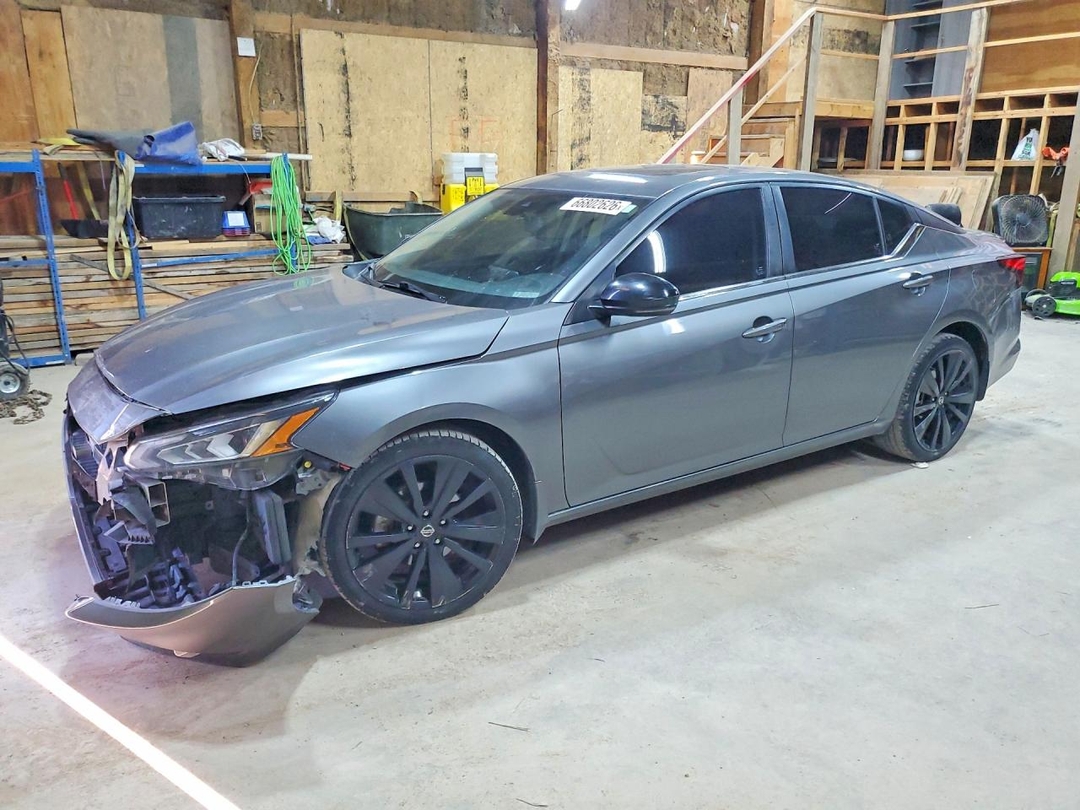 منظر 2022 NISSAN ALTIMA SR، زاوية 1
