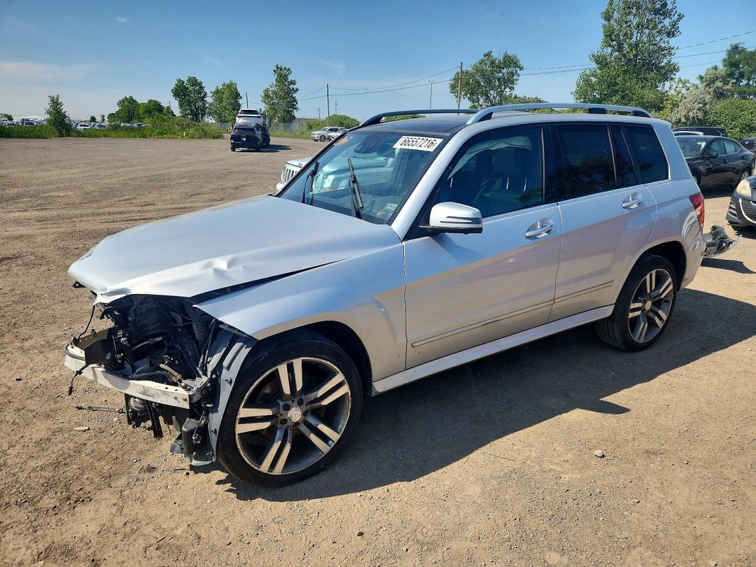 Vue de 2014 MERCEDES-BENZ GLK 350 4MATIC, angle 1