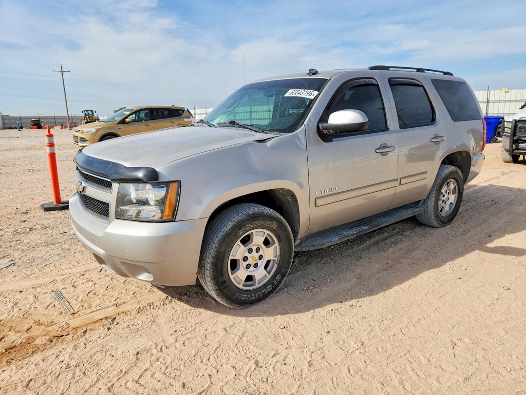 Vista de 2008 CHEVROLET TAHOE C1500, ángulo 1