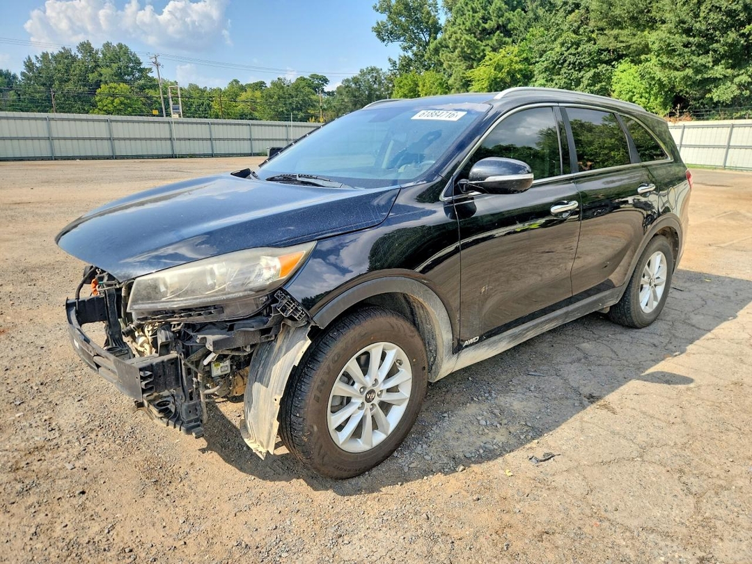 منظر 2019 KIA SORENTO LX، زاوية 1