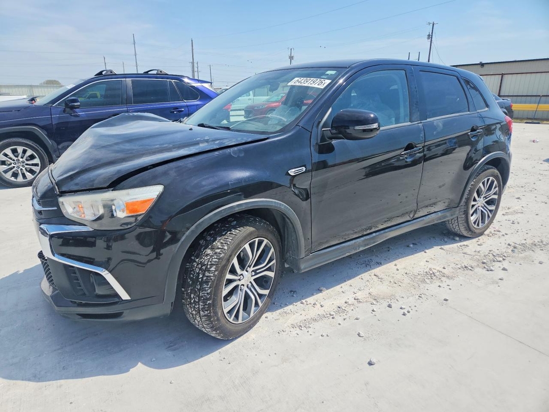 Vedere 2018 MITSUBISHI OUTLANDER SPORT ES, unghi 1
