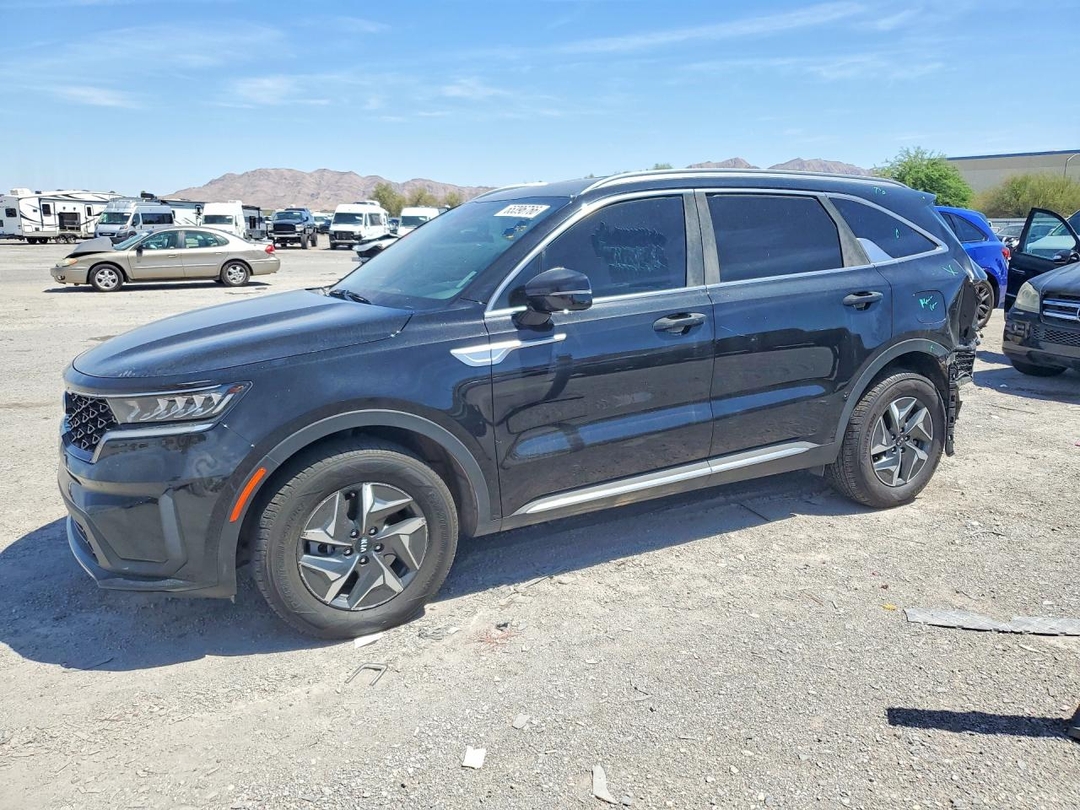 Vue de 2021 KIA SORENTO S, angle 1