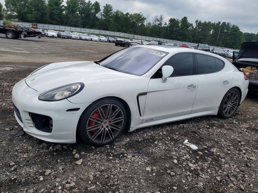 Вид 2015 PORSCHE PANAMERA GTS, угол 1