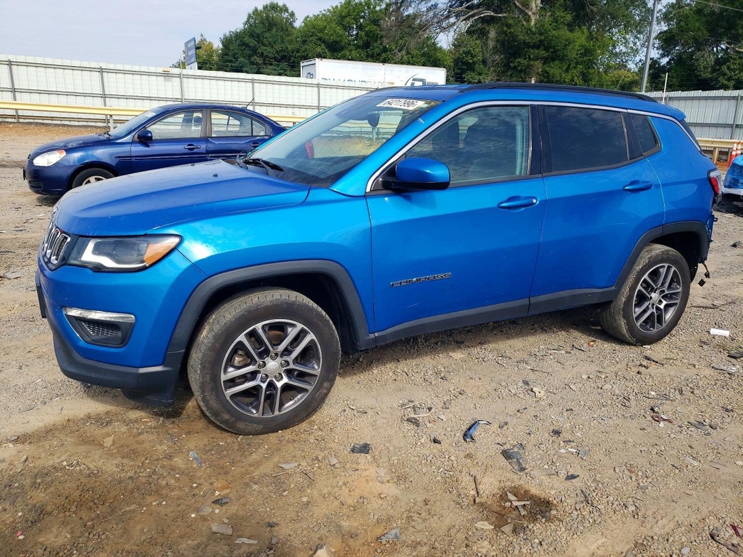 منظر 2017 JEEP COMPASS LATITUDE، زاوية 1
