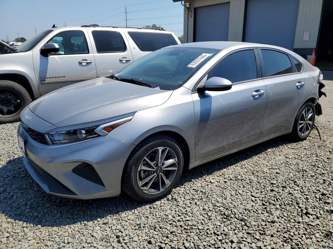 Vedere 2023 KIA FORTE LXS, unghi 1