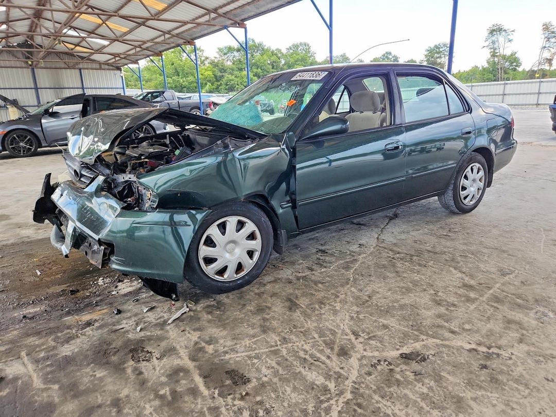 Вид 2002 TOYOTA COROLLA LE, угол 1