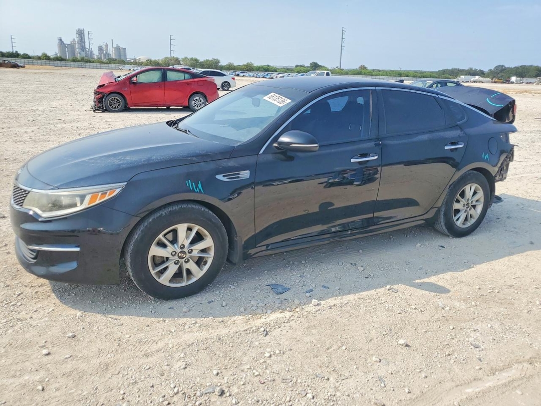 Vista de 2018 KIA OPTIMA LX, ángulo 1