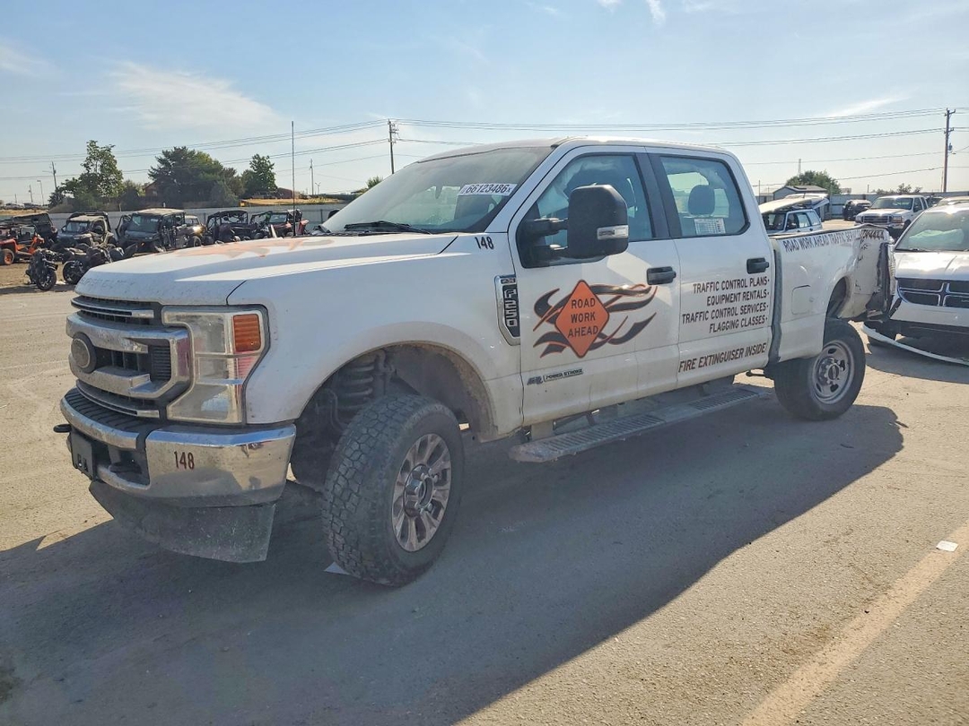 Vue de 2022 FORD F250 SUPER DUTY, angle 1