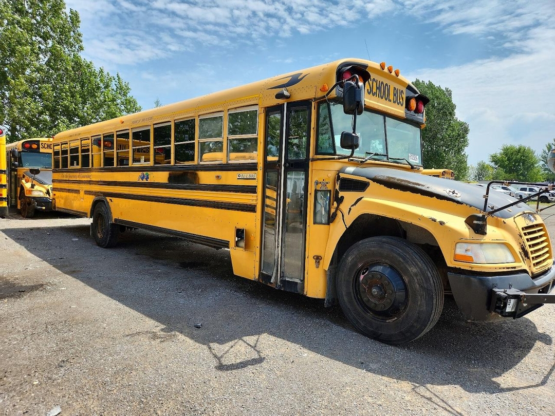 منظر 2012 BLUEBIRD VISION - SCHOOL BUS، زاوية 1