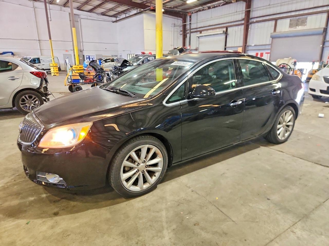 Vue de 2017 BUICK VERANO, angle 1