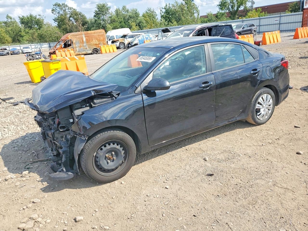 Vue de 2020 KIA RIO S, angle 1