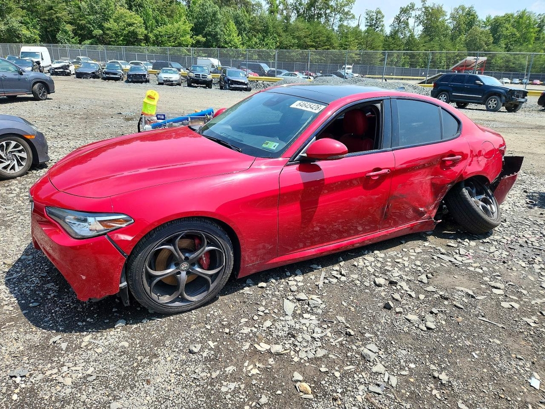Вид 2018 ALFA ROMEO GIULIA TI Q4, угол 1