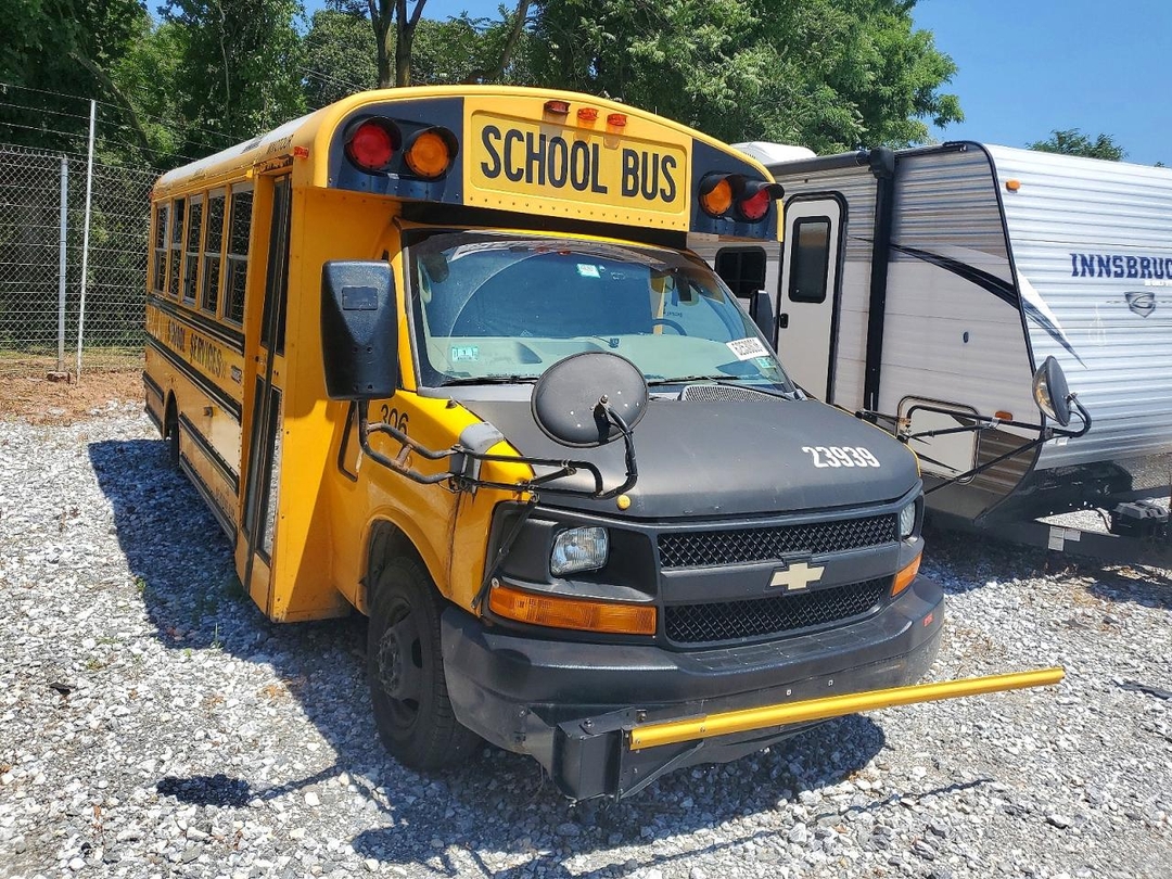 Vista de 2012 THOMAS MINOTOUR G4500 - SCHOOL BUS, ángulo 1