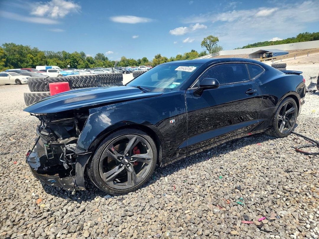 Вид 2019 CHEVROLET CAMARO LS, угол 1