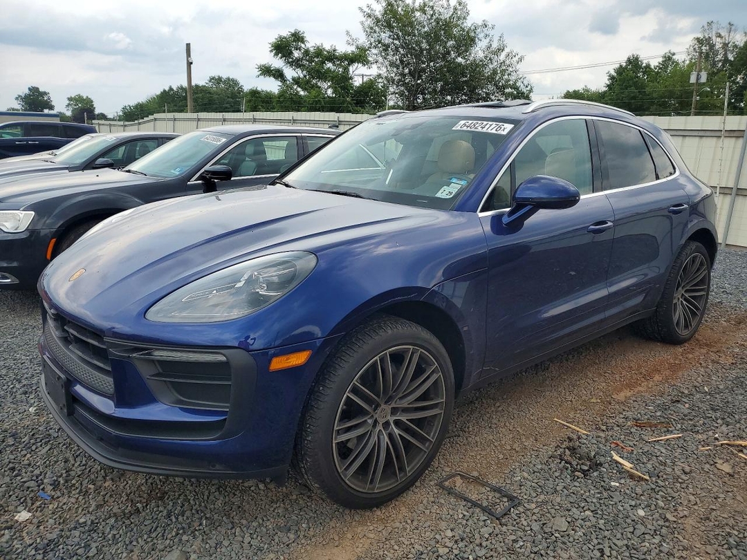 منظر 2024 PORSCHE MACAN BASE، زاوية 1