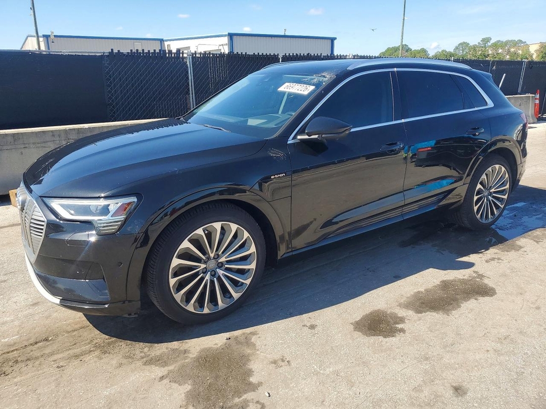 منظر 2019 AUDI E-TRON PRESTIGE، زاوية 1