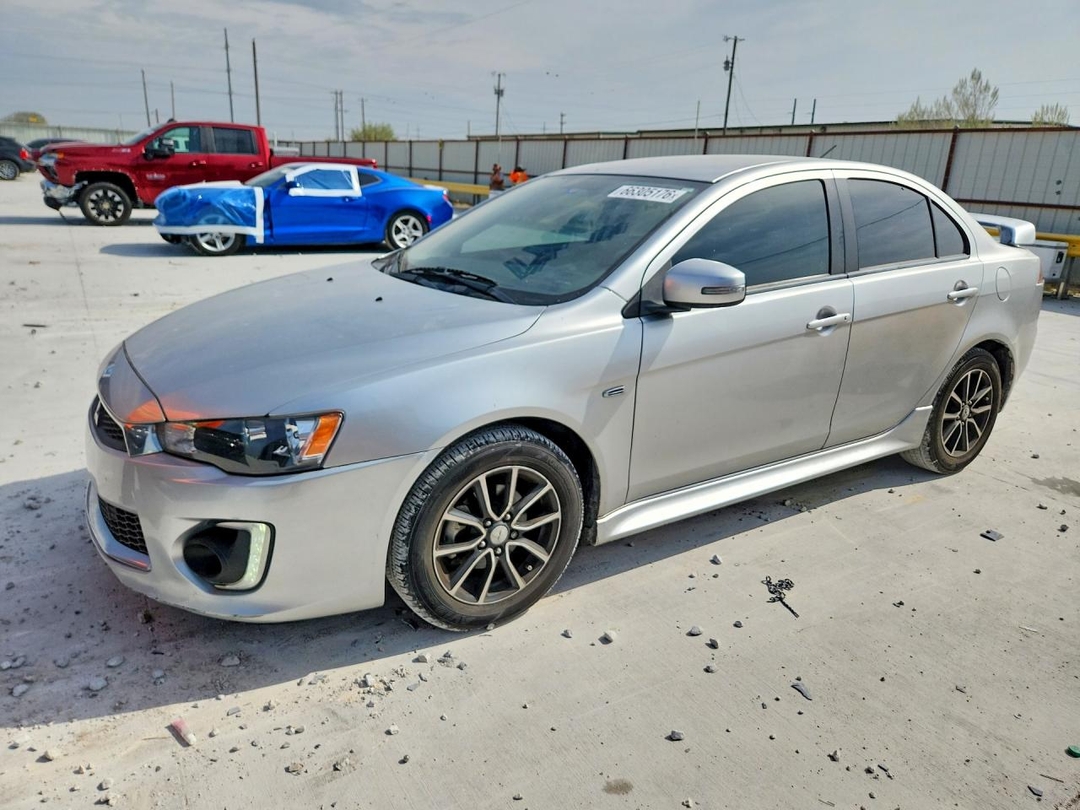 Vista de 2017 MITSUBISHI LANCER ES, ángulo 1