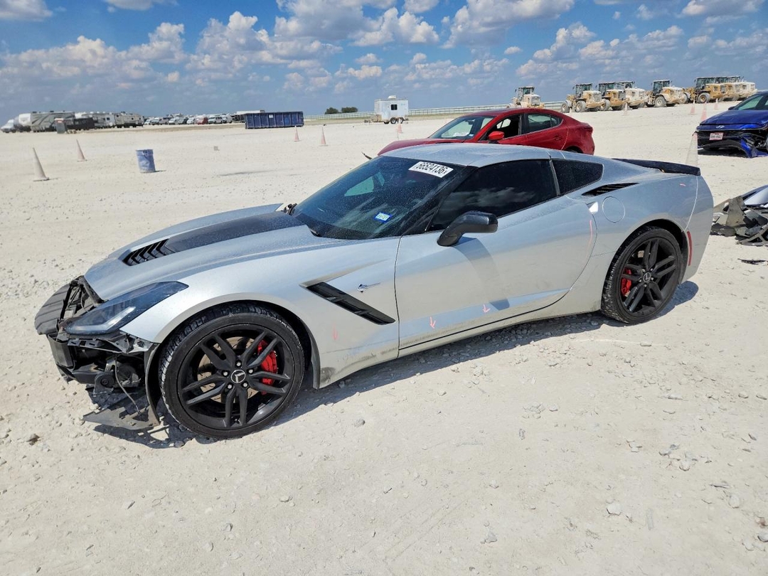 Vue de 2015 CHEVROLET CORVETTE STINGRAY Z51 3LT, angle 1
