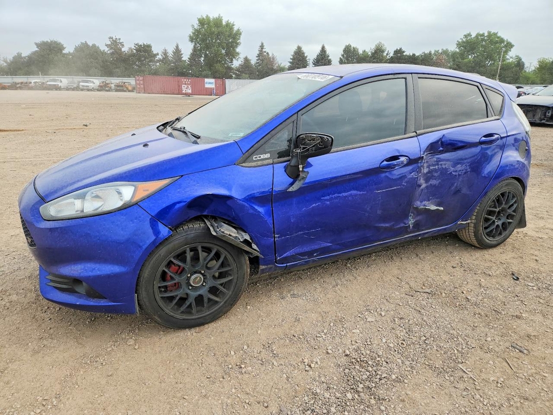 Vue de 2014 FORD FIESTA ST, angle 1
