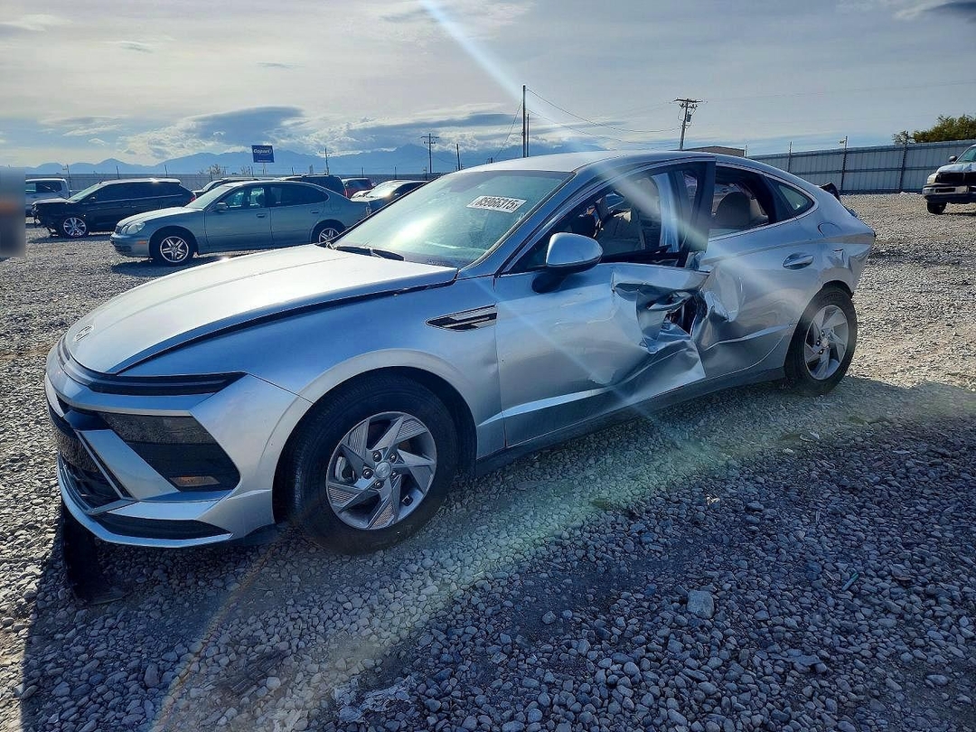 Вид 2025 HYUNDAI SONATA SE, угол 1