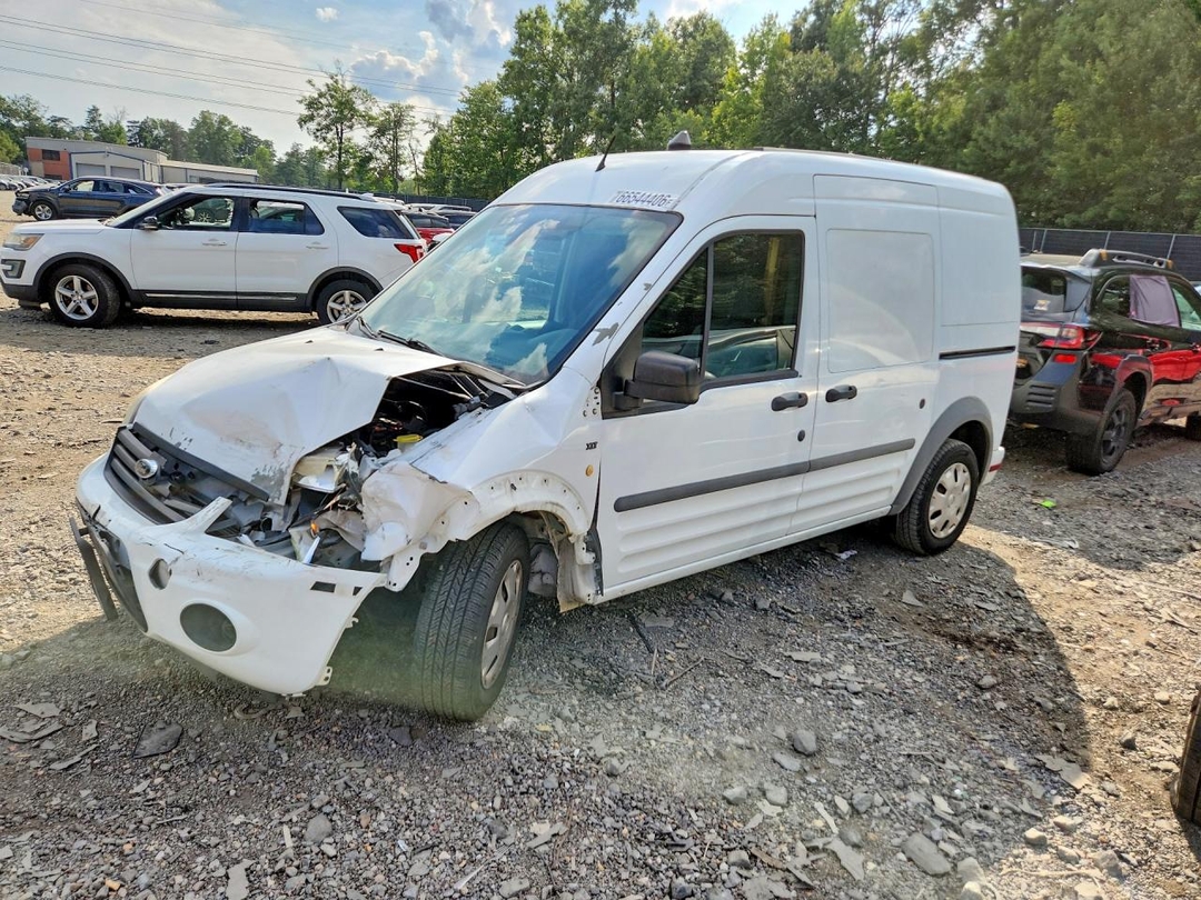منظر 2013 FORD TRANSIT CONNECT XLT، زاوية 1