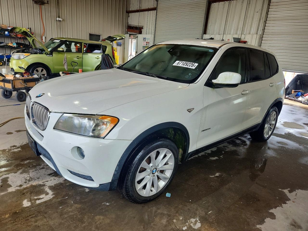 Вид 2013 BMW X3 XDRIVE28I, угол 1