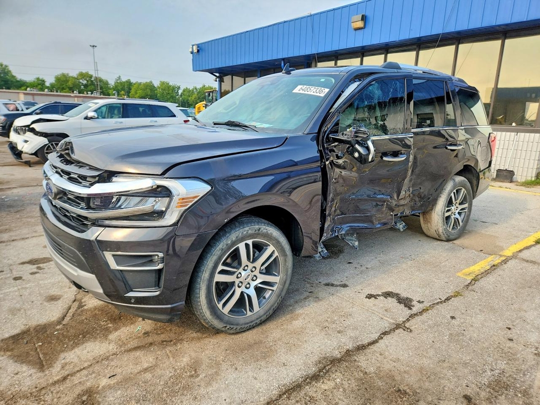 Vue de 2023 FORD EXPEDITION LIMITED, angle 1