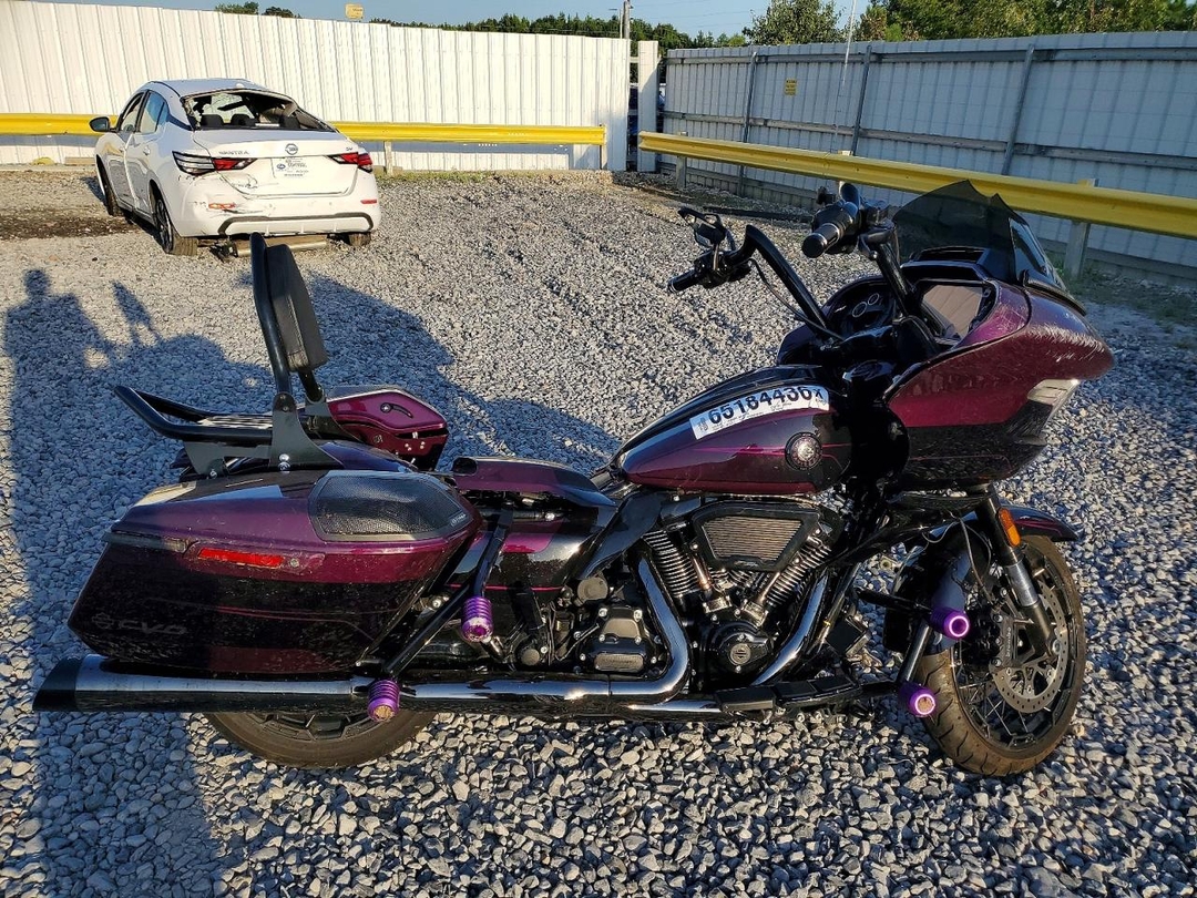 Вид 2025 HARLEY-DAVIDSON FLTRXSE, угол 1