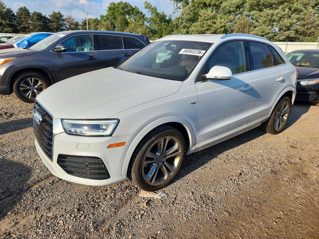منظر 2018 AUDI Q3 PREMIUM PLUS، زاوية 1