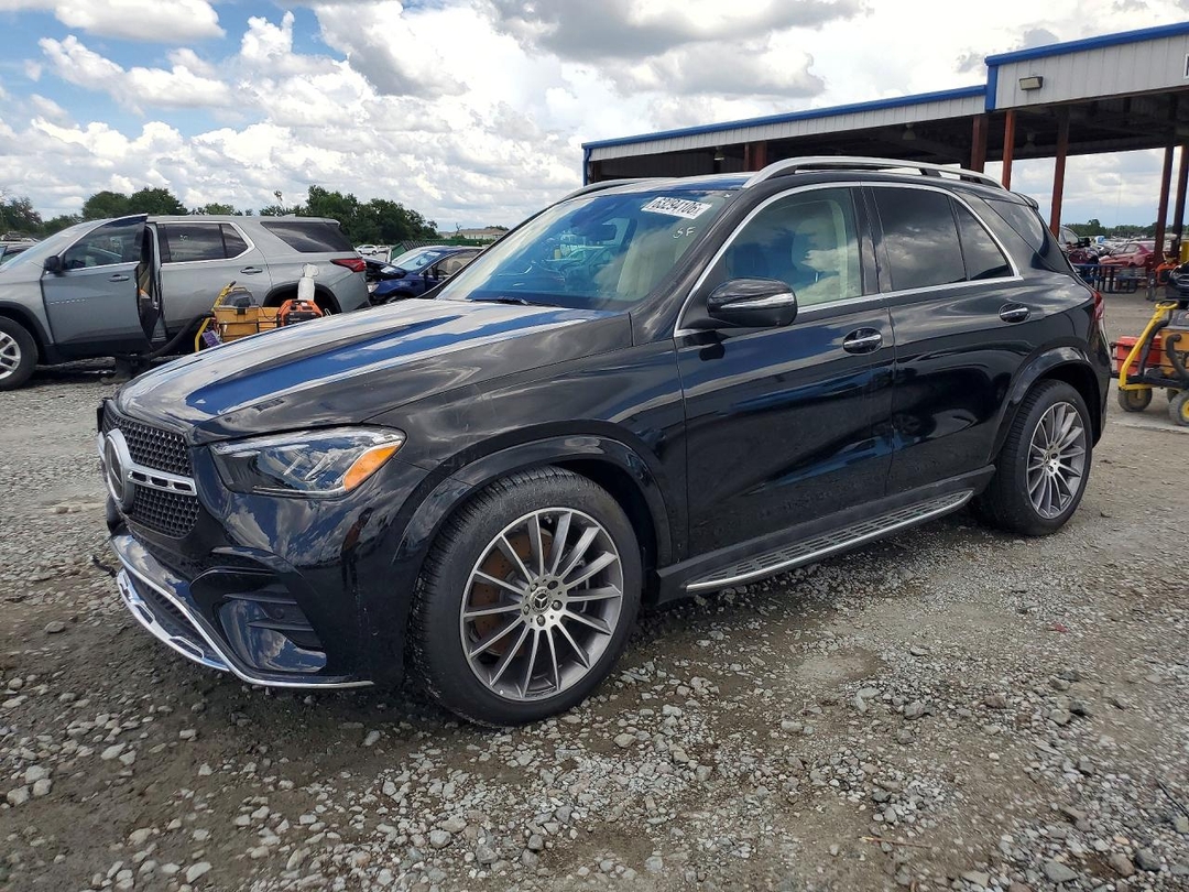 Vue de 2026 MERCEDES-BENZ GLE 450 4MATIC, angle 1