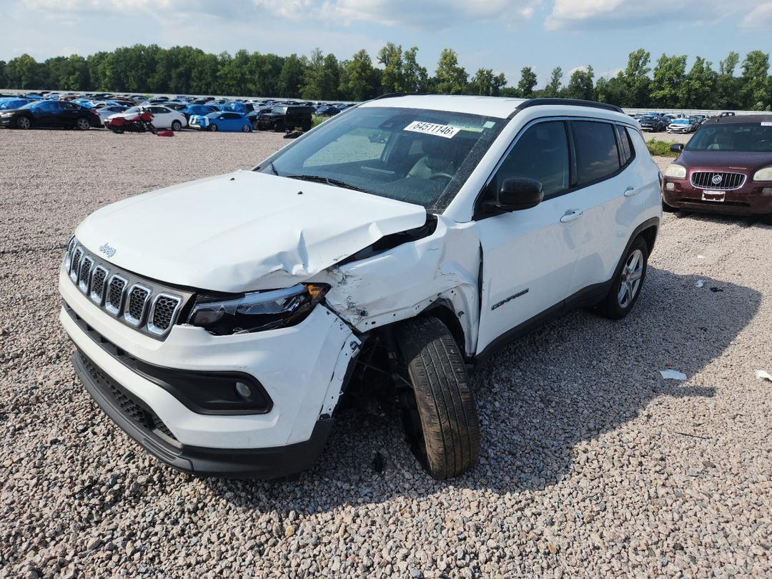 منظر 2024 JEEP COMPASS LATITUDE، زاوية 1