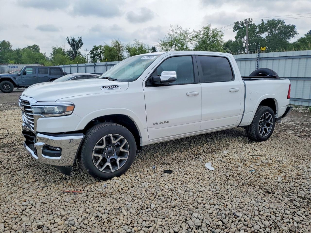 منظر 2025 RAM 1500 LARAMIE، زاوية 1