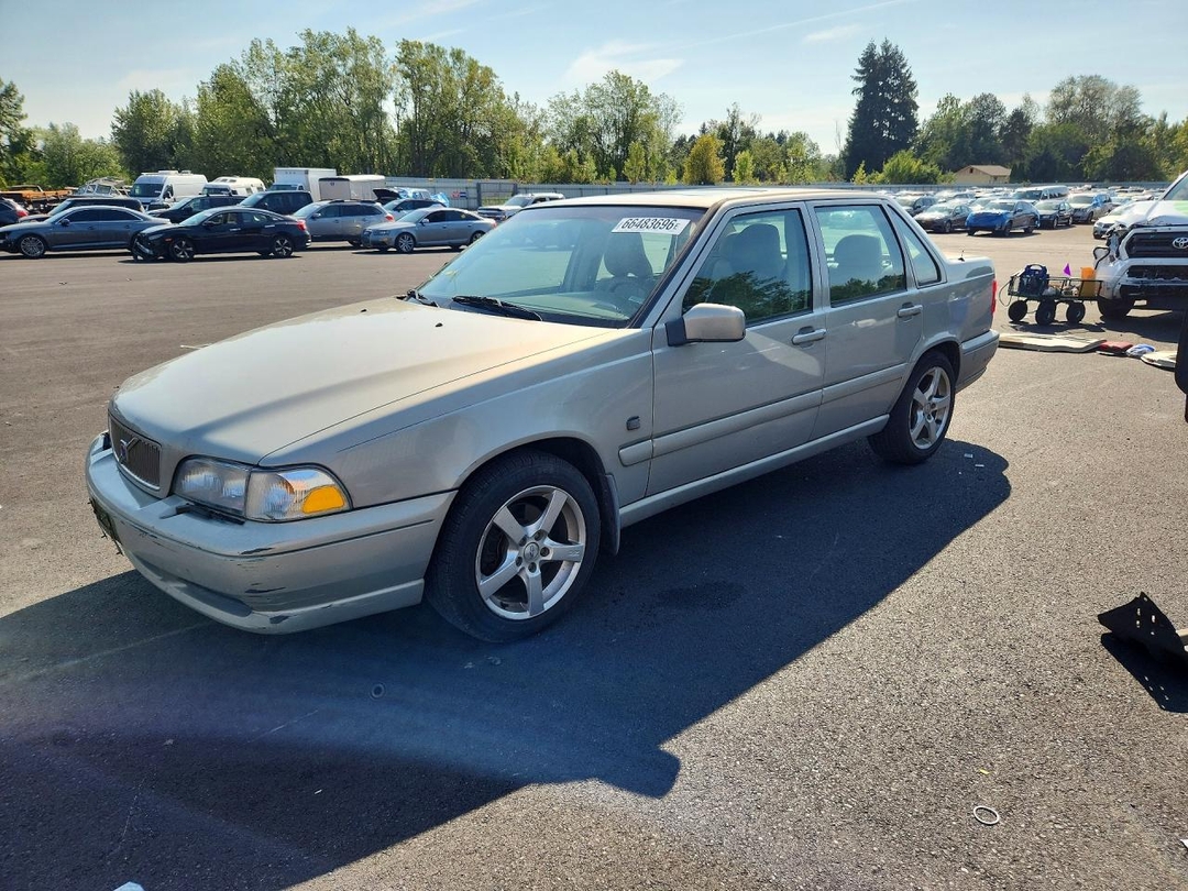 Вид 2000 VOLVO S70 BASE, угол 1