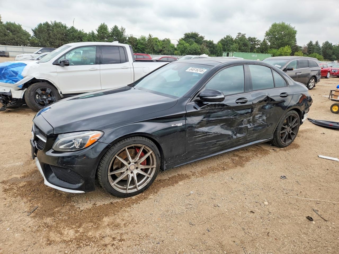 Vue de 2017 MERCEDES-BENZ C 300 4MATIC, angle 1