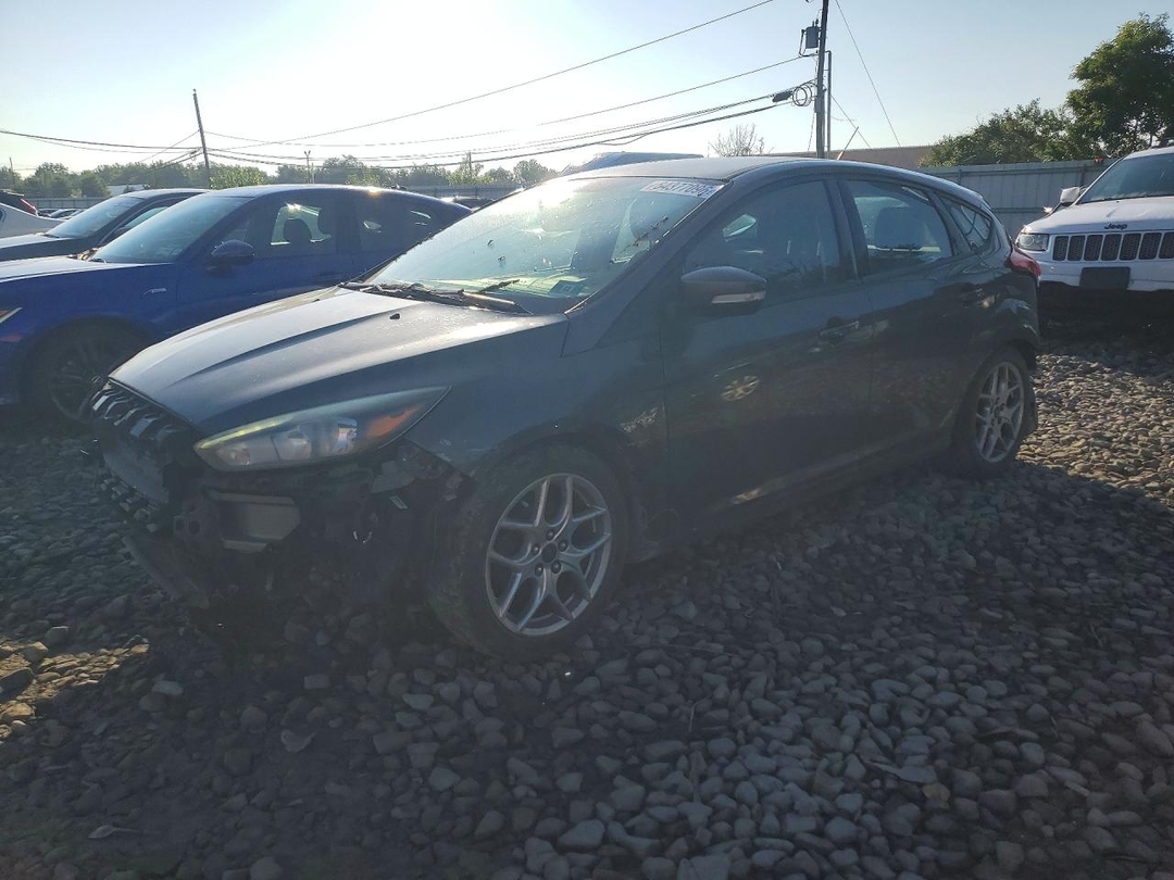 Vista de 2015 FORD FOCUS SE, ángulo 1