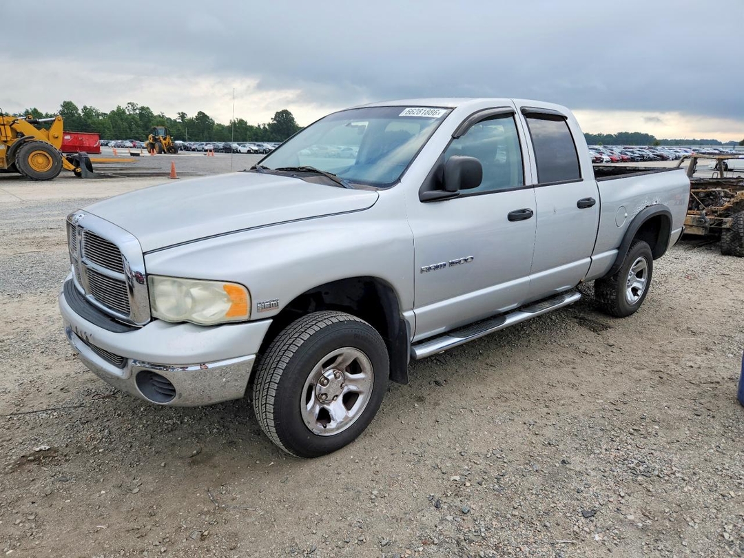 Vue de 2004 DODGE RAM 1500 ST, angle 1