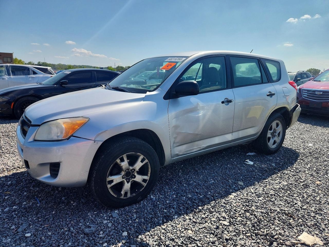 Вид 2009 TOYOTA RAV4 BASE, угол 1
