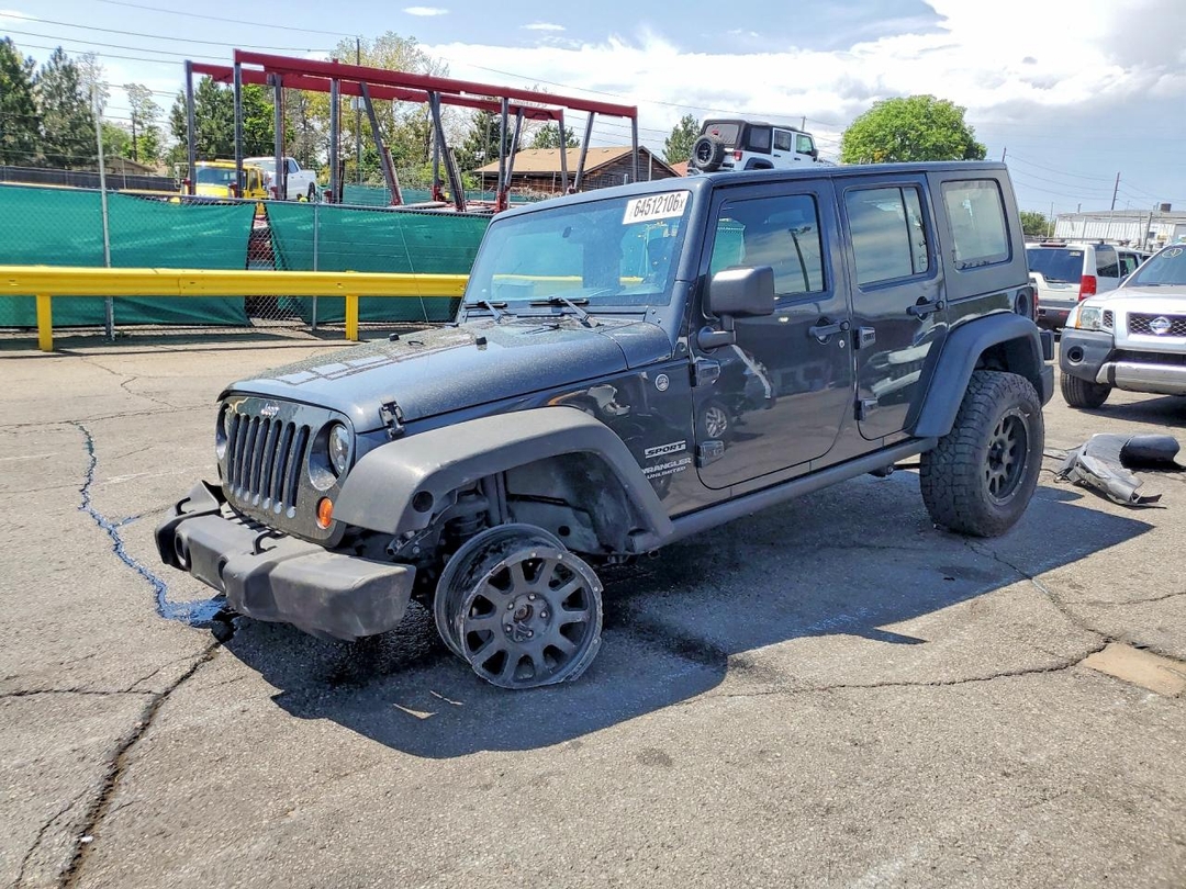 Вид 2010 JEEP WRANGLER UNLIMITED SPORT, угол 1