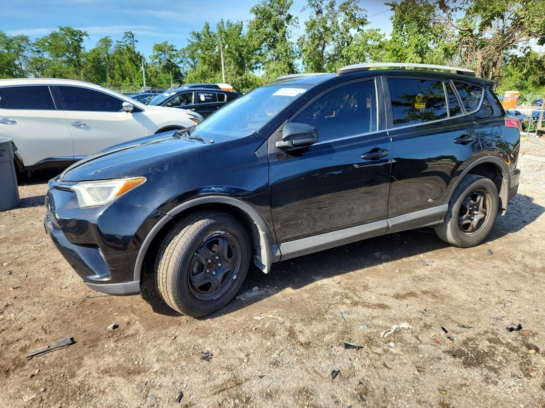 Vedere 2018 TOYOTA RAV4 LE, unghi 1
