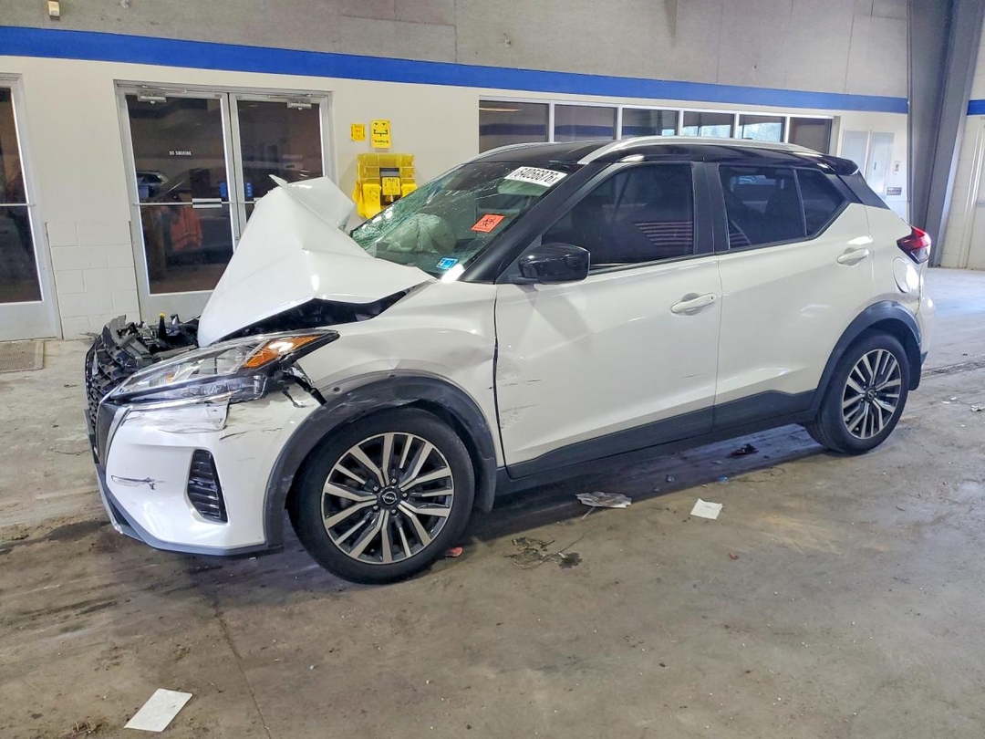 منظر 2022 NISSAN KICKS SV، زاوية 1
