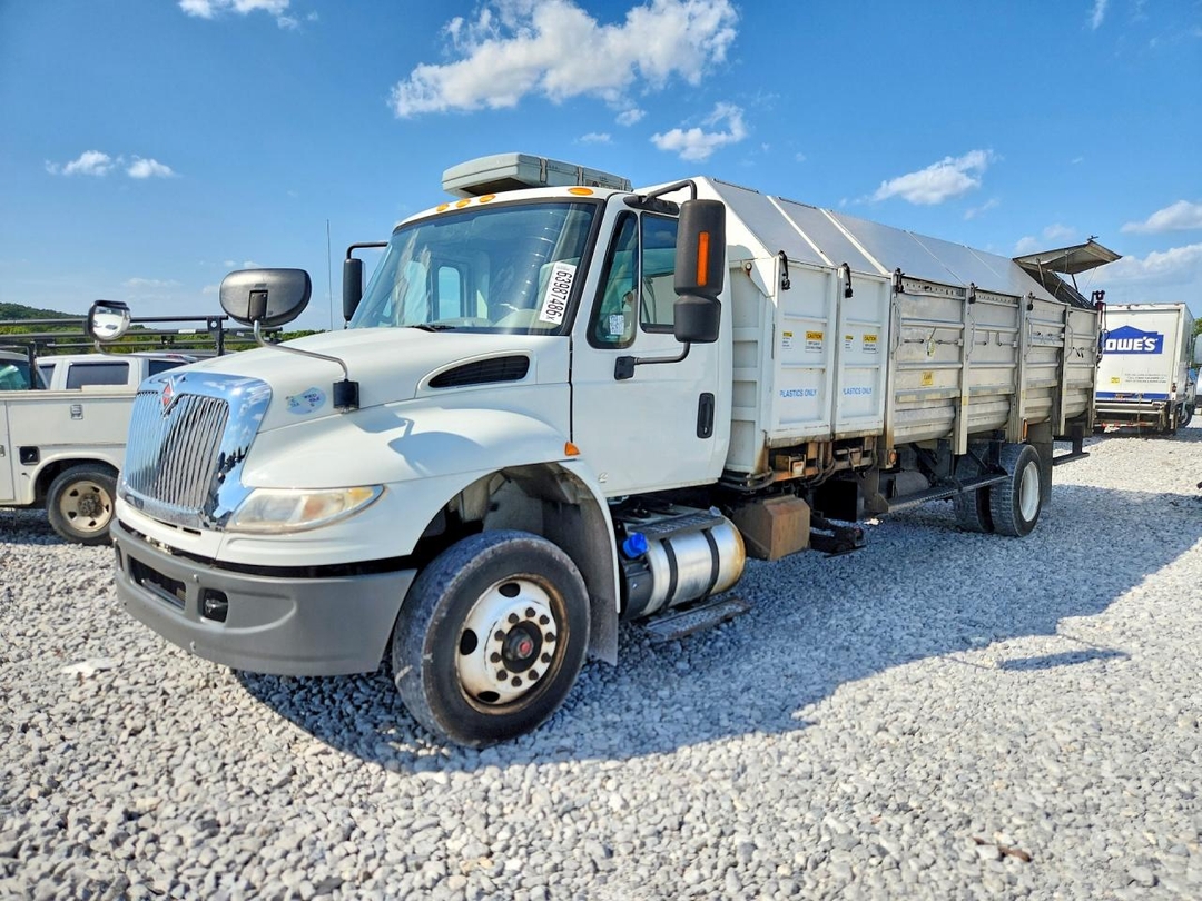 منظر 2019 INTERNATIONAL 7300 RECYCLING TRUCK، زاوية 1