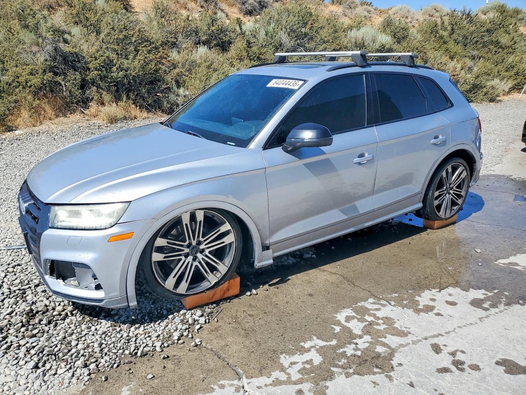 منظر 2020 AUDI SQ5 PREMIUM PLUS، زاوية 1