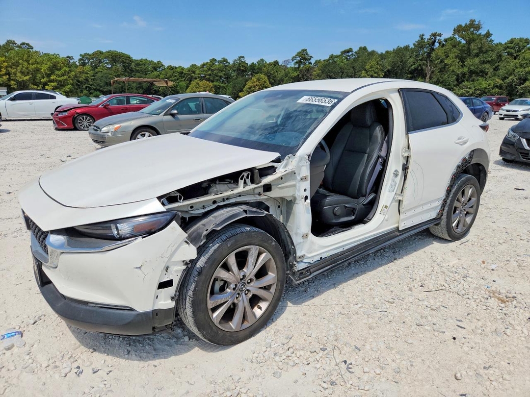 Вид 2020 MAZDA CX-30 SELECT, угол 1