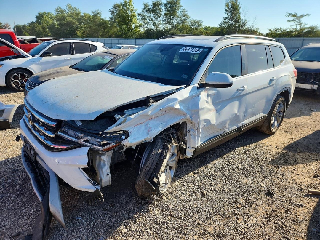 Vue de 2021 VOLKSWAGEN ATLAS SE, angle 1