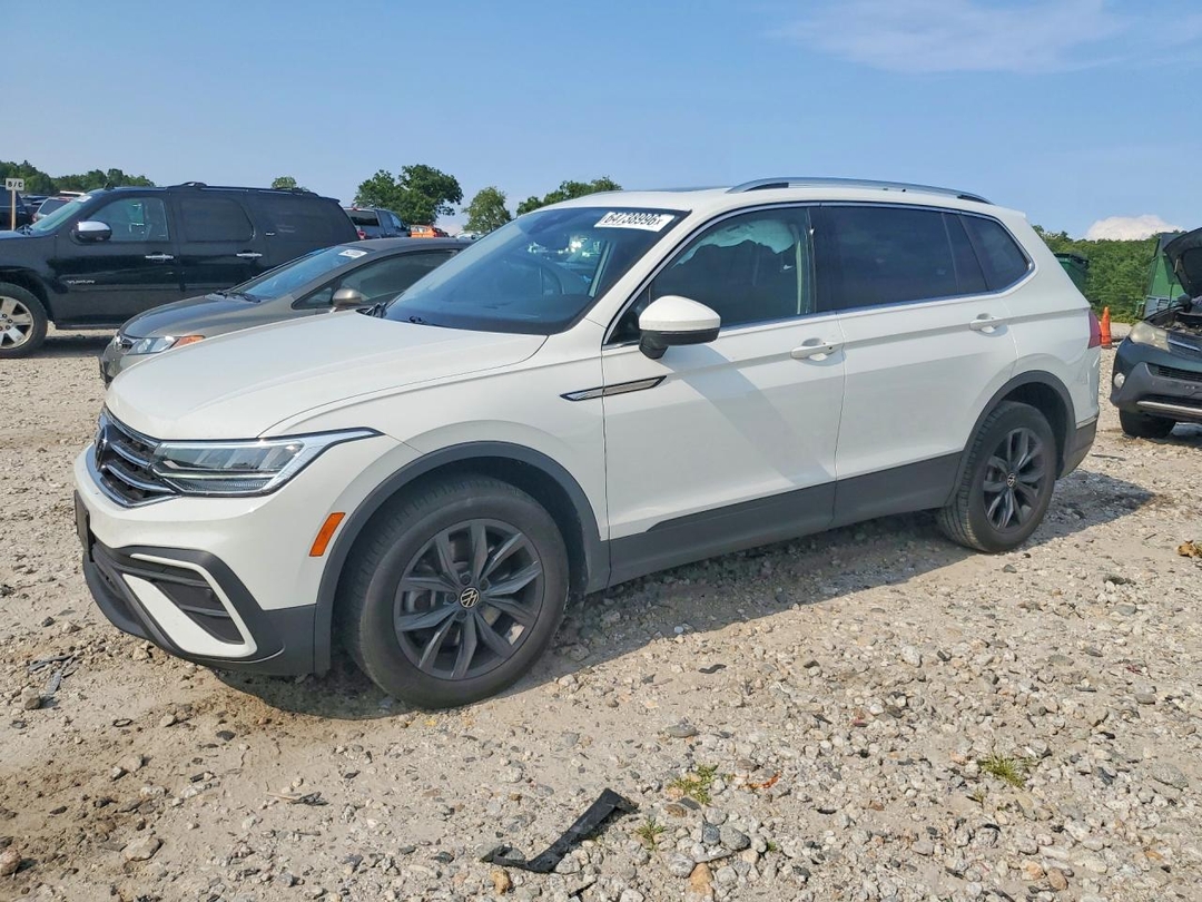 Вид 2024 VOLKSWAGEN TIGUAN SE, угол 1