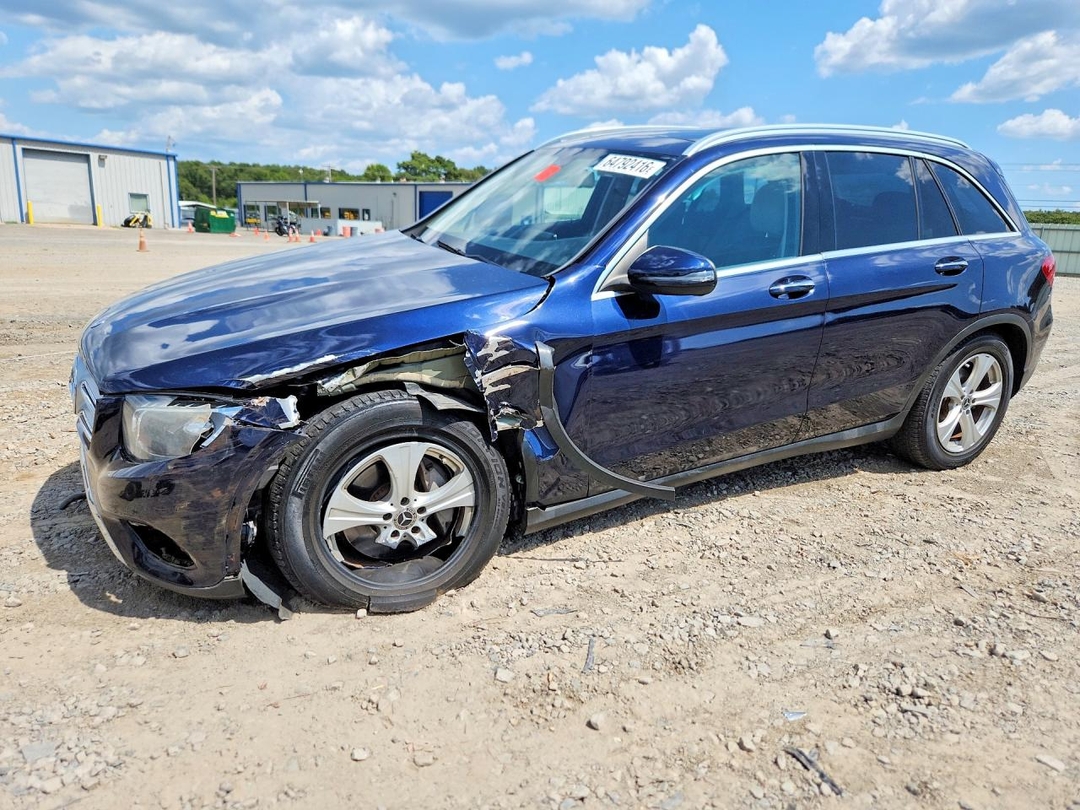 Вид 2017 MERCEDES-BENZ GLC 300 4MATIC, угол 1