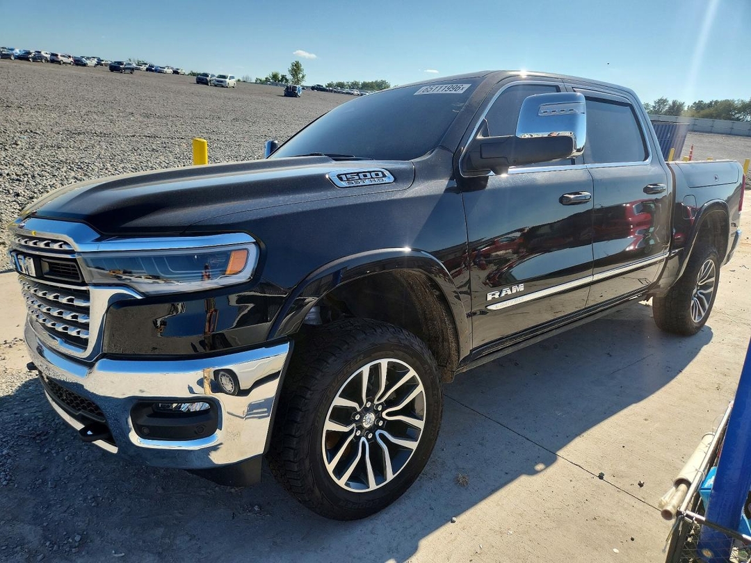 منظر 2025 RAM 1500 LIMITED، زاوية 1